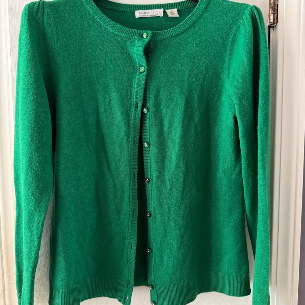 Luxe Women's Vibrant Green Cardigan Sweater